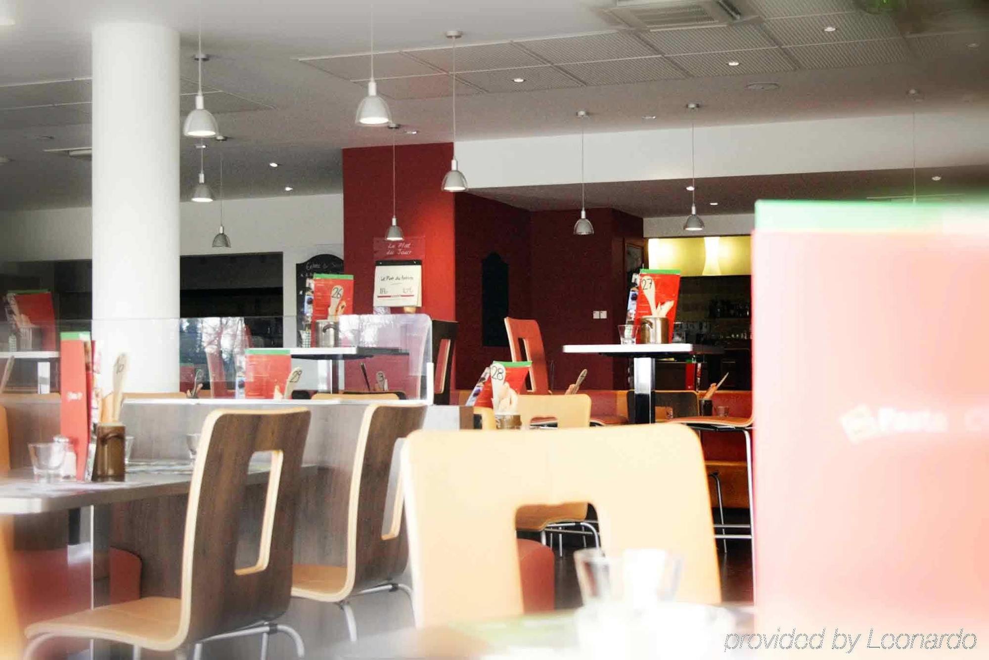 Ibis Istres Trigance Hotel Restoran gambar